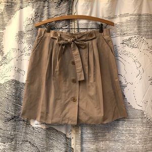 BCBG MAXAZRIA Khaki Skirt Sz. 6 Button Front and Pockets